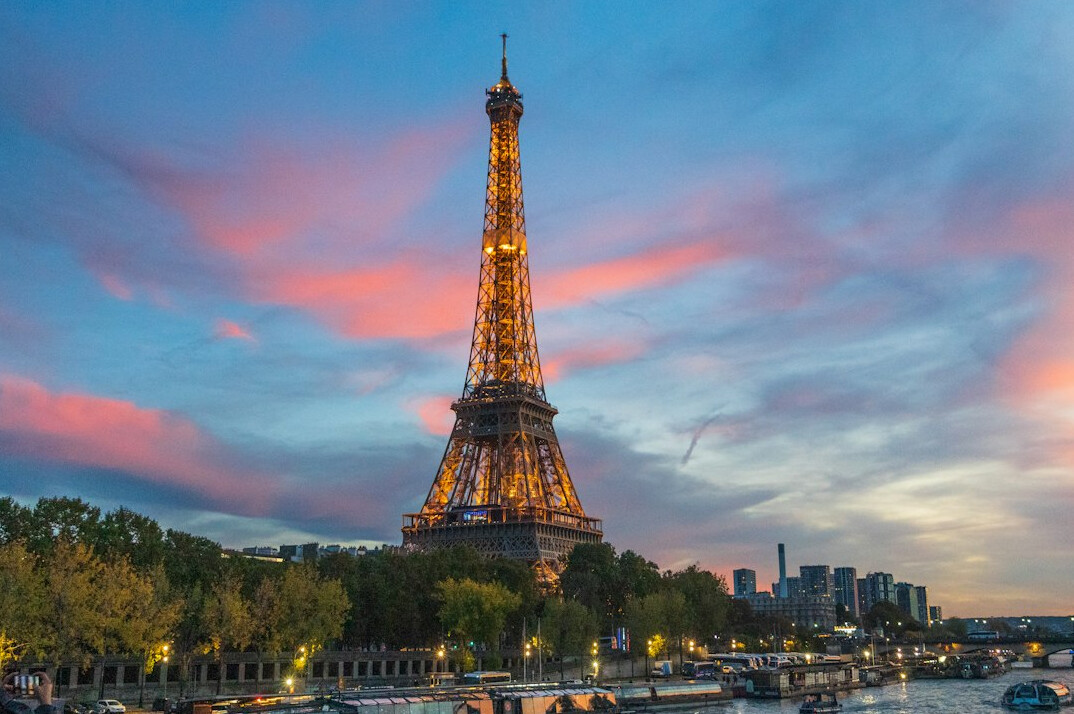 Eiffel Tower in Paris at dusk