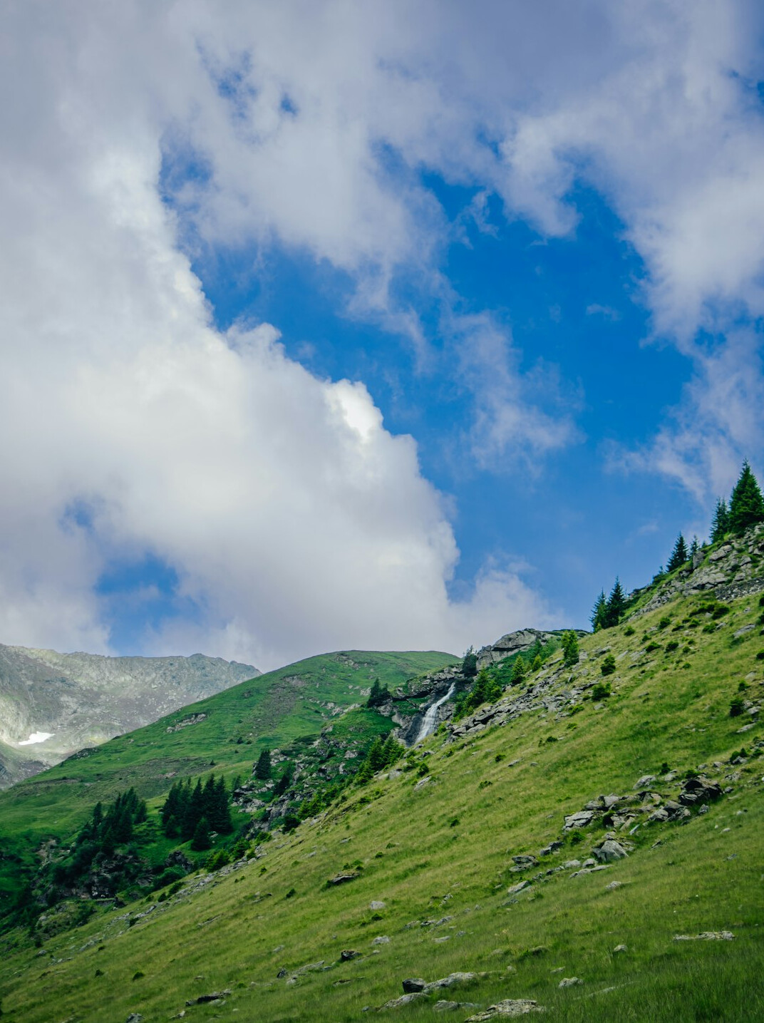panoramic mountain vista